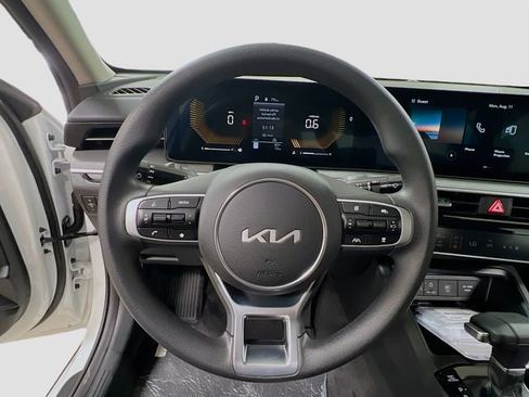 New 2026 Kia K5 LXS image 11