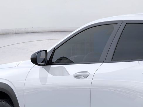 New 2026 Chevrolet Trax RS w/ Driver Confidence Package FWD image 12