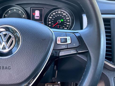 Used 2019 Volkswagen Atlas SE w/ Panoramic Sunroof Package image 24