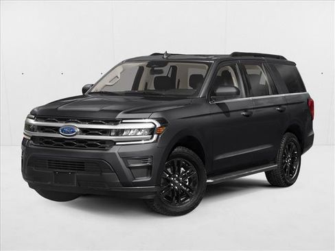 Used 2023 Ford Expedition XLT RWD image 1