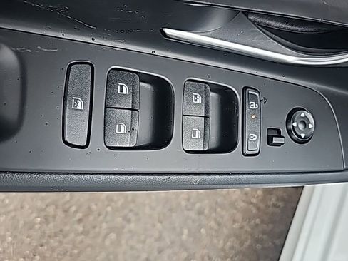 New 2026 Hyundai Elantra Limited FWD image 12