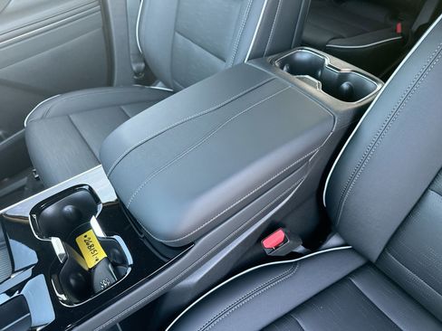 New 2026 Buick Enclave Sport Touring w/ Super Cruise Package image 21