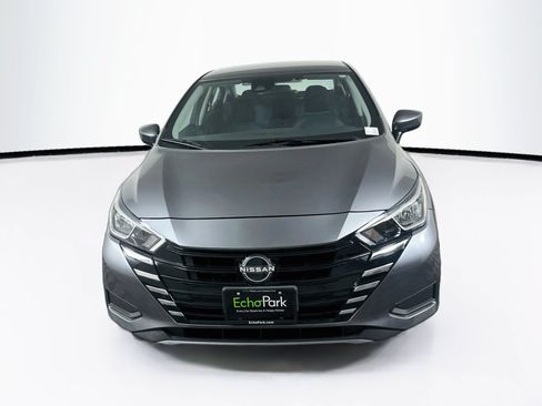 Used 2024 Nissan Versa SV FWD image 2