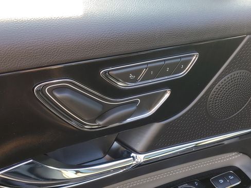 New 2026 Lincoln Corsair Premiere image 9