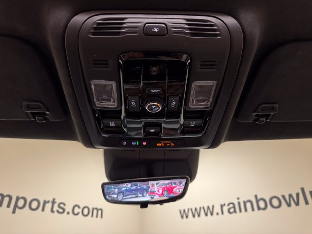 Used 2026 Cadillac Escalade Platinum Luxury w/ LPO, Floor Liner Package AWD/4WD image 22