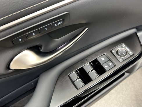 New 2025 Lexus ES 350 350 image 40