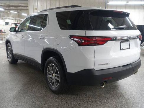 Used 2023 Chevrolet Traverse LT FWD image 5