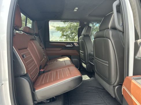 Used 2024 GMC Sierra 2500 Denali Ultimate AWD/4WD image 27