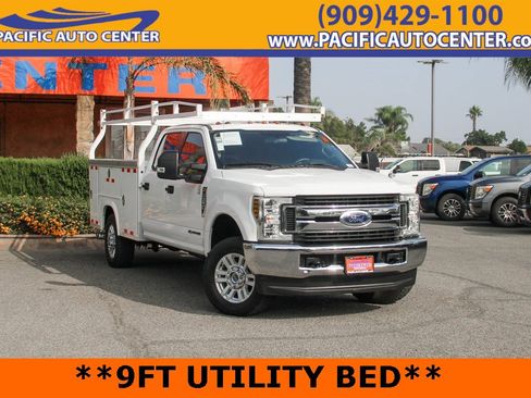 Used 2018 Ford F350 XLT image 1