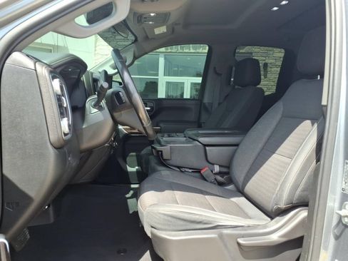 Used 2019 GMC Sierra 1500 SLE w/ X31 Off-Road Package AWD/4WD image 17