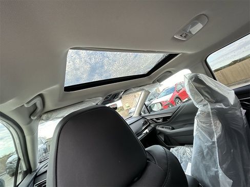 Certified 2025 Subaru Outback Limited image 14