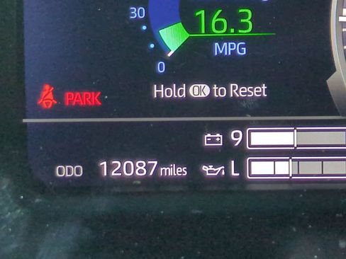 Used 2024 Toyota Tundra Platinum image 26