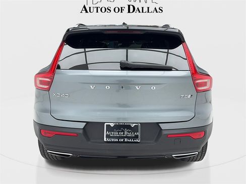 Used 2019 Volvo XC40 T5 R-Design image 11