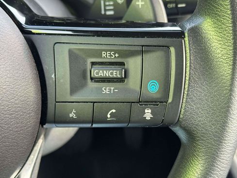 Used 2023 Nissan Rogue SV image 20