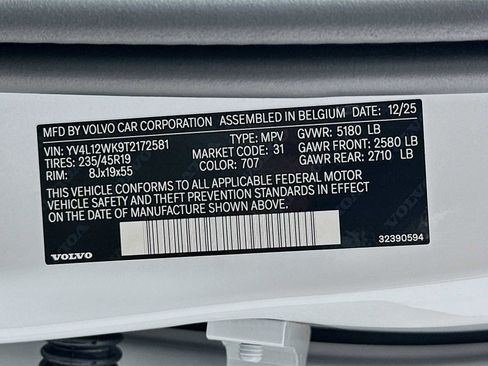 New 2026 Volvo V60 B5 Cross Country Plus w/ Climate Package image 30