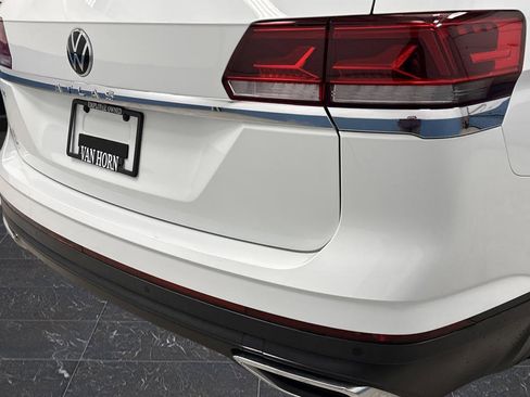 Used 2022 Volkswagen Atlas SE w/ Black Wheel Package image 31