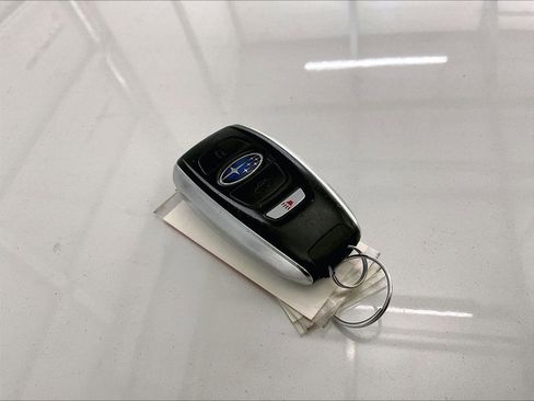 Used 2019 Subaru Outback 2.5i Limited AWD/4WD image 9