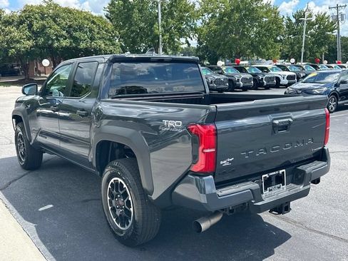 Used 2025 Toyota Tacoma TRD Off-Road AWD/4WD image 6
