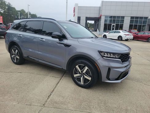 Used 2022 Kia Sorento S w/ Panoramic Sunroof Package image 7