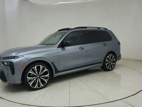 Used 2023 BMW X7 M60i w/ Executive Package image 71