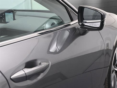 Certified 2025 Acura TLX w/ Technology Package image 15