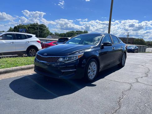 Used 2016 Kia Optima EX w/ Premium Package FWD image 3