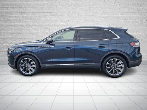 Used 2022 Lincoln Nautilus Reserve AWD/4WD image 7
