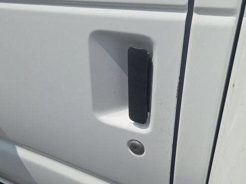 Used 2023 Ford E-450 and Econoline 450 Super Duty RWD image 17