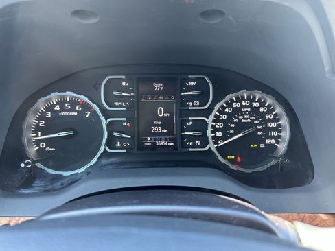 Used 2018 Toyota Tundra 1794 Edition AWD/4WD image 17