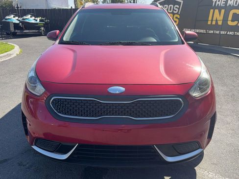 Used 2019 Kia Niro LX FWD image 3