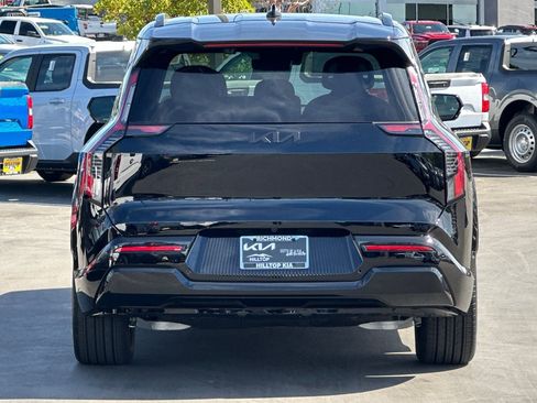 New 2026 Kia EV9 Land image 5
