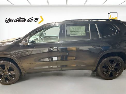 New 2025 GMC Acadia Elevation w/ Elevation Premium Package image 8