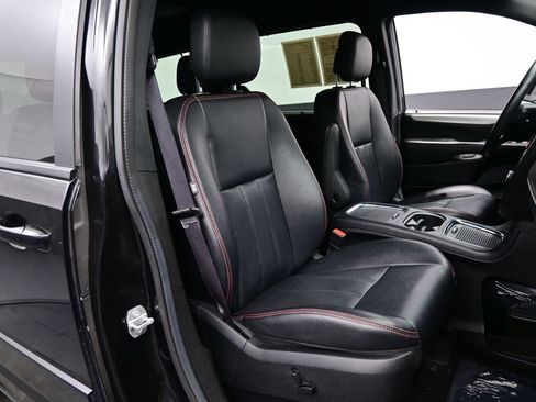 Used 2017 Dodge Grand Caravan GT FWD image 14