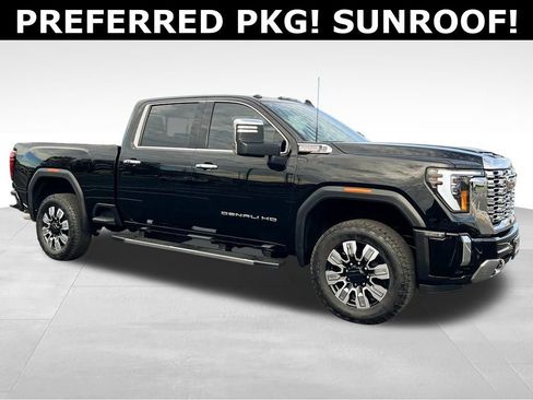 Used 2025 GMC Sierra 2500 Denali image 1