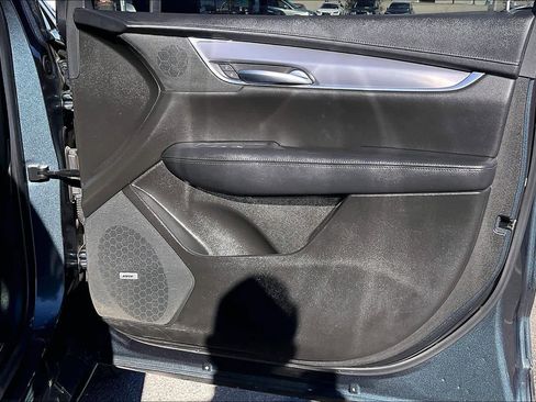 Used 2019 Cadillac XT5 Luxury image 21