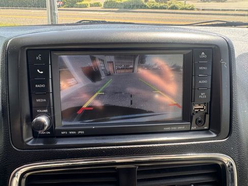 Used 2011 Dodge Grand Caravan Crew FWD image 26