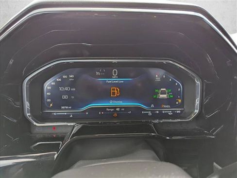 Used 2025 Chevrolet Silverado 1500 LT RWD image 16