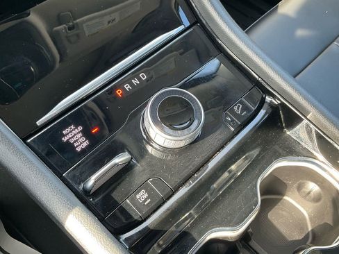 Used 2023 Jeep Grand Cherokee 4WD 4xe image 13