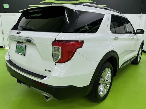 Used 2021 Ford Explorer Limited w/ Hybrid Equipment Group 310A AWD/4WD image 10