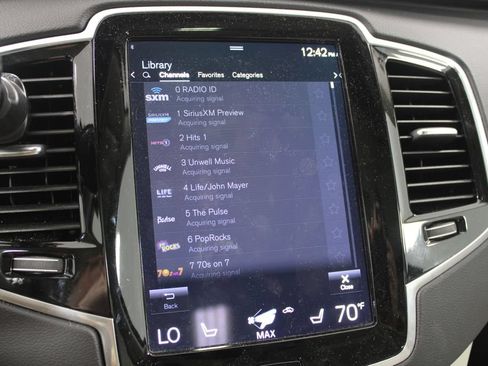 Used 2022 Volvo XC90 T8 Inscription w/ Advanced Package AWD/4WD image 41