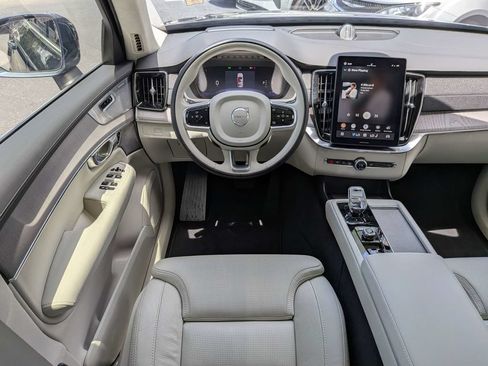 Certified 2025 Volvo XC90 B6 Ultra AWD/4WD image 23