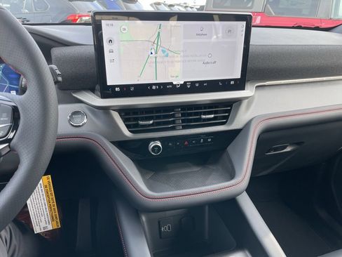 New 2026 Ford Explorer ST-Line w/ ST-Line Street Pack image 12