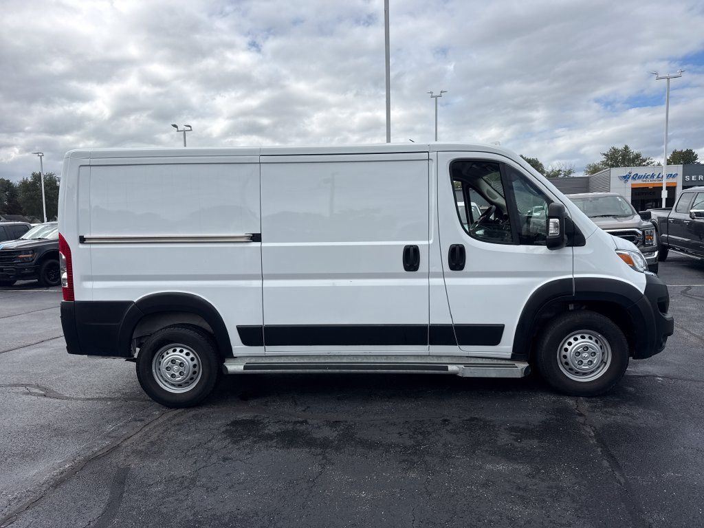 Used 2025 RAM ProMaster 2500 w/ U-Haul Equipment Group FWD image 5