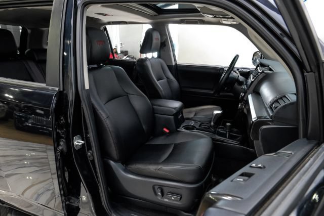 Used 2023 Toyota 4Runner TRD Off-Road Premium w/ Off Road Premium Plus Package AWD/4WD image 45
