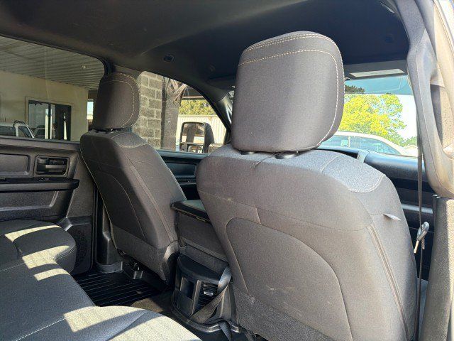 Used 2024 RAM 3500 Tradesman w/ Chrome Appearance Group AWD/4WD image 26