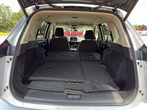 Used 2025 Nissan Rogue SV AWD/4WD image 11