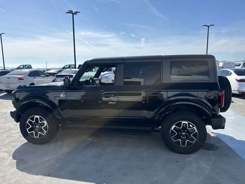Used 2026 Ford Bronco Outer Banks AWD/4WD image 2