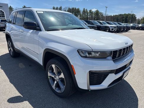 New 2026 Jeep Grand Cherokee Limited AWD/4WD image 7