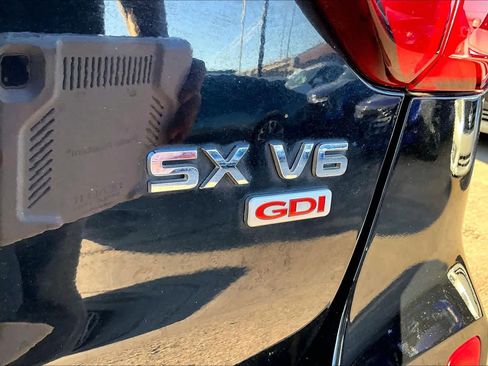 Used 2014 Kia Sorento SX w/ 3rd Row Package image 9