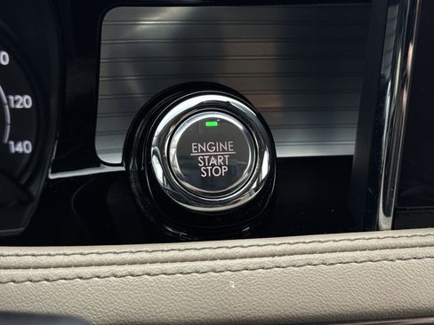 Used 2022 Lincoln Corsair FWD w/ Equipment Group 101A image 17